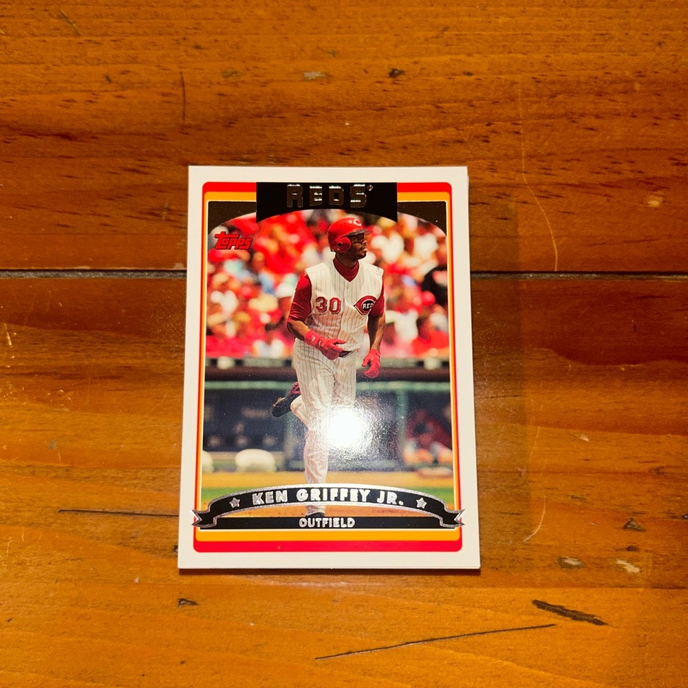 Topps Baseball Cards from 2006 40 Cards Surprise Pack